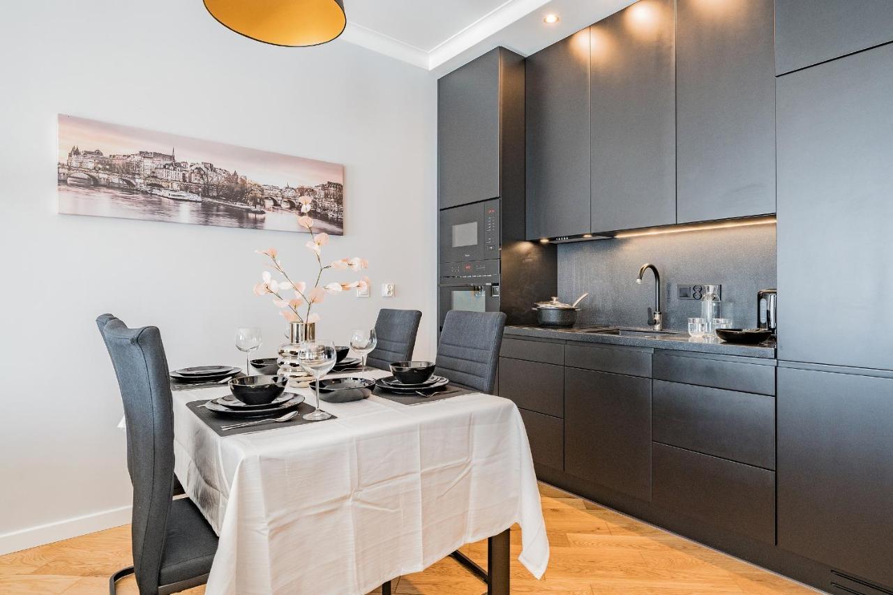Glow Apartments, Zaspa, Dywizjonu 303 Gdansk